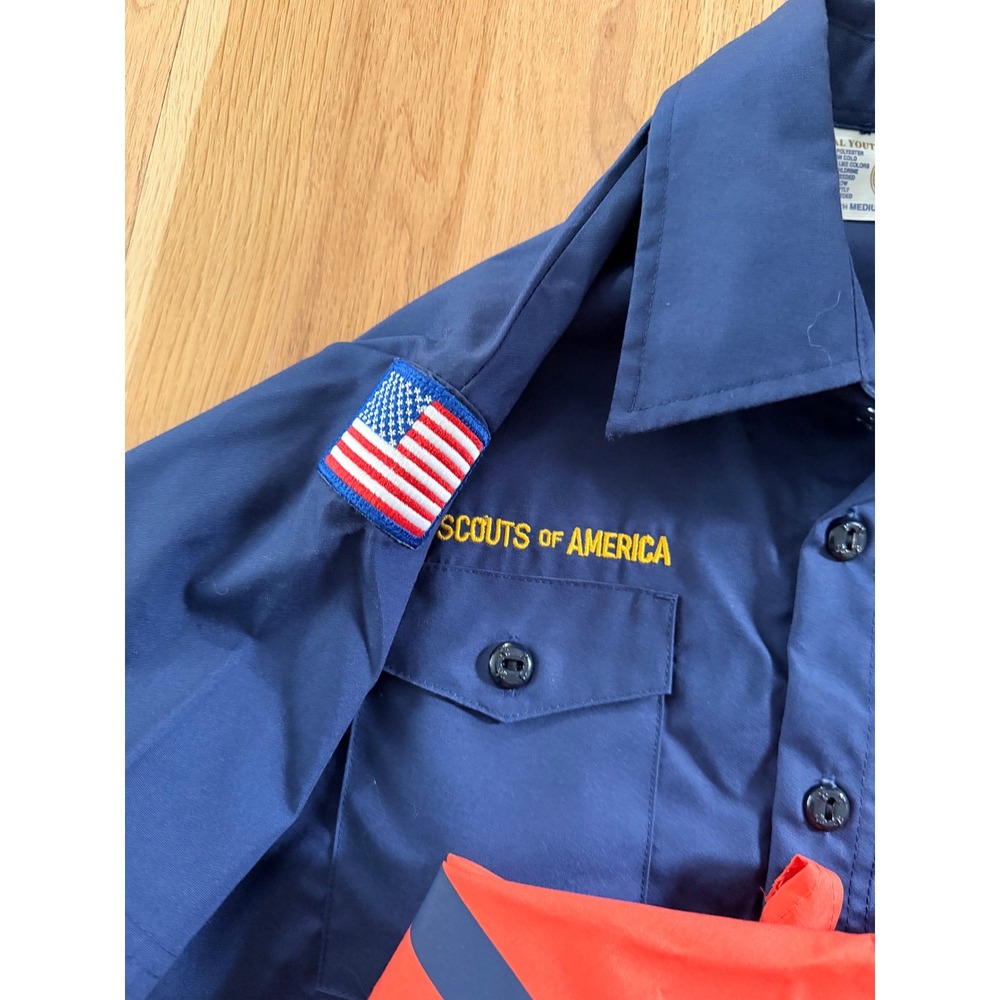 Boy Scouts of America Cub Navy Uniform Shirt Teddy Roosevelt NY Patch Youth M - Picture 8 of 9
